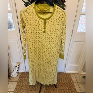 Gilligan & OMalley Modest Ditsy Winter Berry Long Nightshirt Nightgown LS M